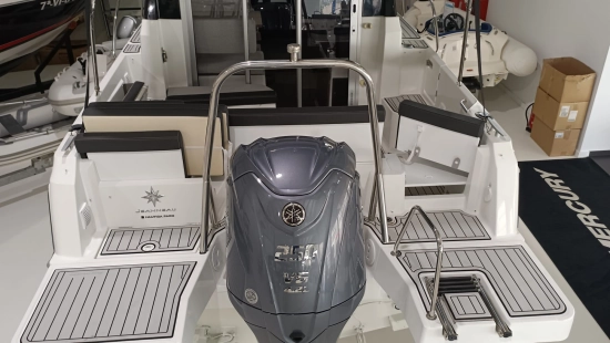 Jeanneau Merry Fisher 795 S2 preowned for sale