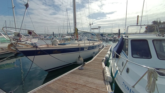 Hallberg Rassy 352 preowned for sale