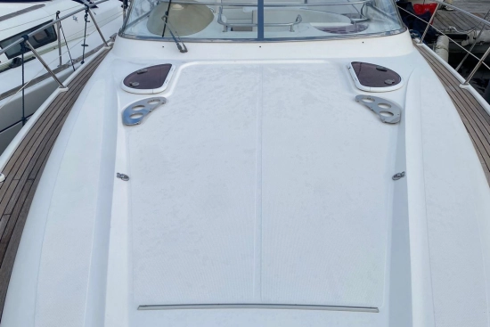 Bavaria Yachts 35 cruiser preowned for sale