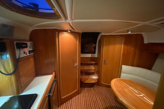 Bavaria Yachts 35 cruiser preowned for sale