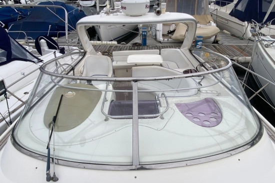 Bavaria Yachts 35 cruiser preowned for sale