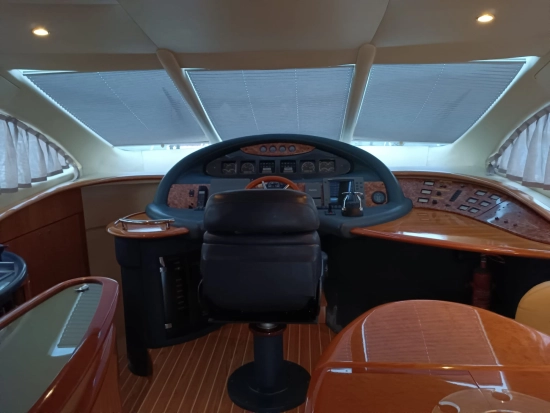 Azimut 55 Flybridge preowned for sale