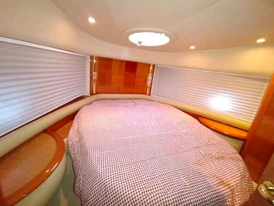 Azimut 55 Flybridge preowned for sale