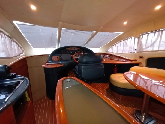 Azimut 55 Flybridge preowned for sale