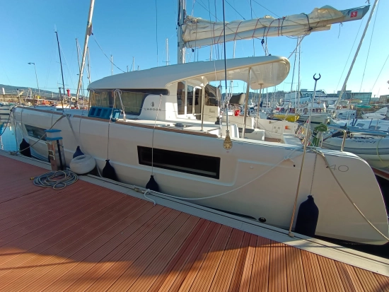 Lagoon 40 preowned for sale