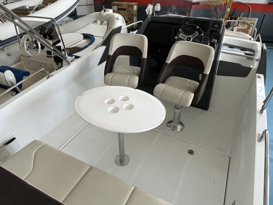 Beneteau Flyer 6.6 Sundeck preowned for sale