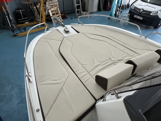 Beneteau Flyer 6.6 Sundeck preowned for sale