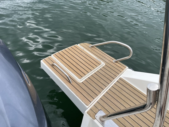 Beneteau Flyer 8 Spacedeck preowned for sale