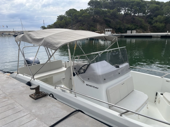 Beneteau Flyer 8 Spacedeck preowned for sale