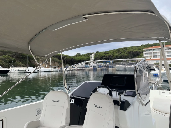 Beneteau Flyer 8 Spacedeck preowned for sale