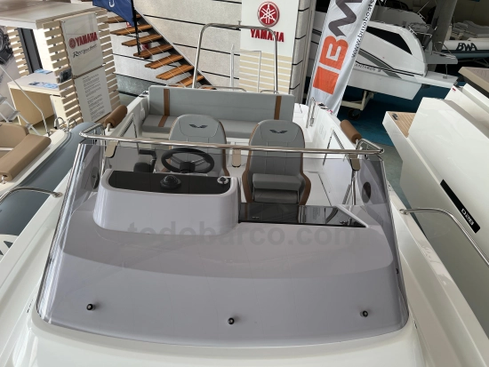 Beneteau Flyer 8 Sundeck V2 brand new for sale