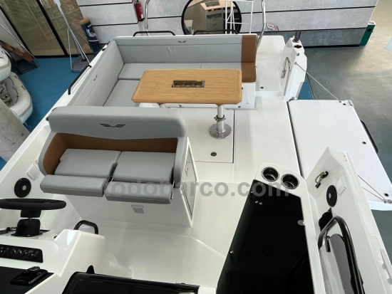 Beneteau Flyer 9 Sundeck brand new for sale