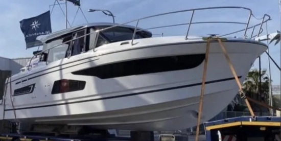 Jeanneau Merry Fisher 1095 preowned for sale