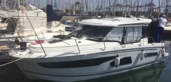 Jeanneau Merry Fisher 1095 preowned for sale