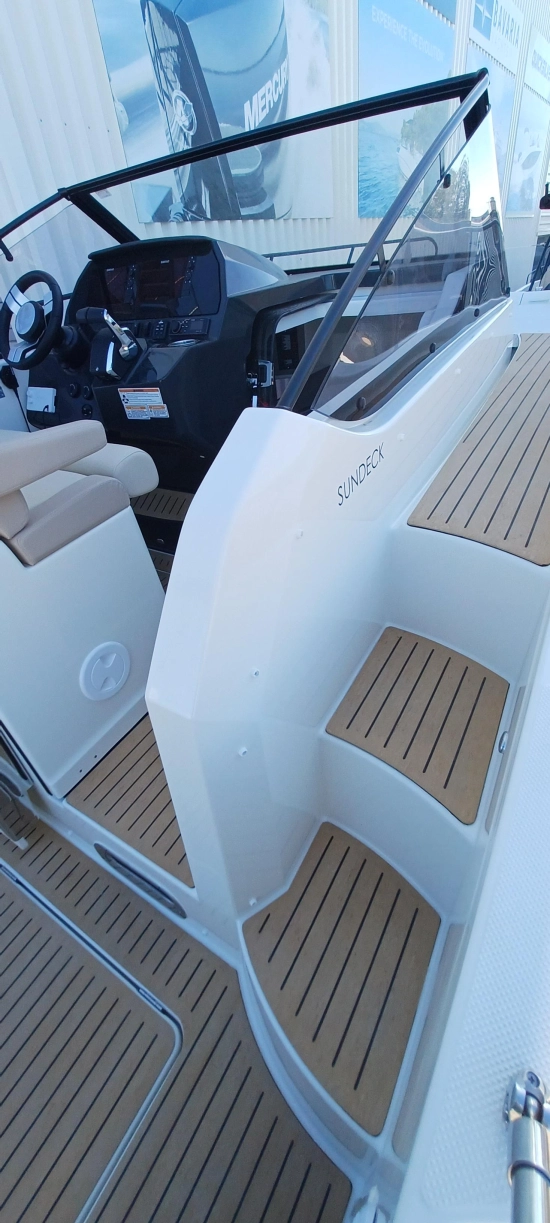 Quicksilver Sundeck ACTIV 875 brand new for sale