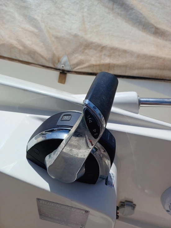 Quicksilver Sundeck ACTIV 605 preowned for sale