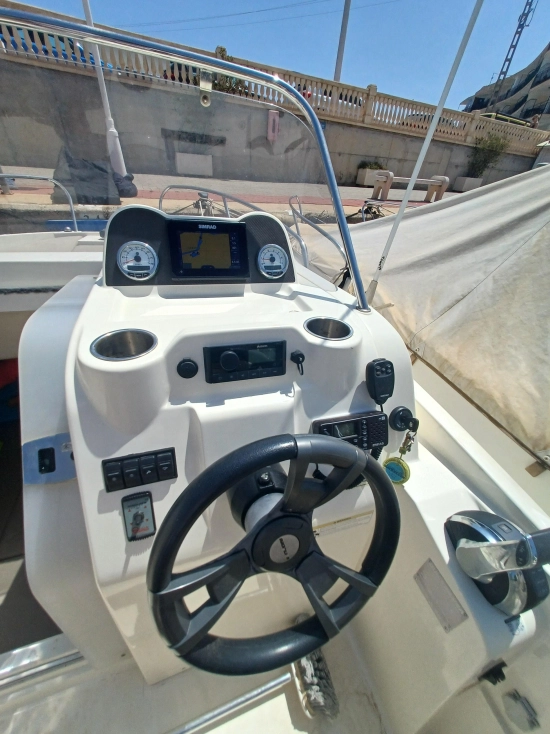 Quicksilver Sundeck ACTIV 605 preowned for sale