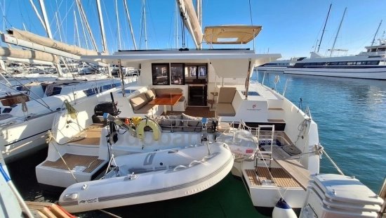 Fountaine Pajot Lucia 40 preowned for sale