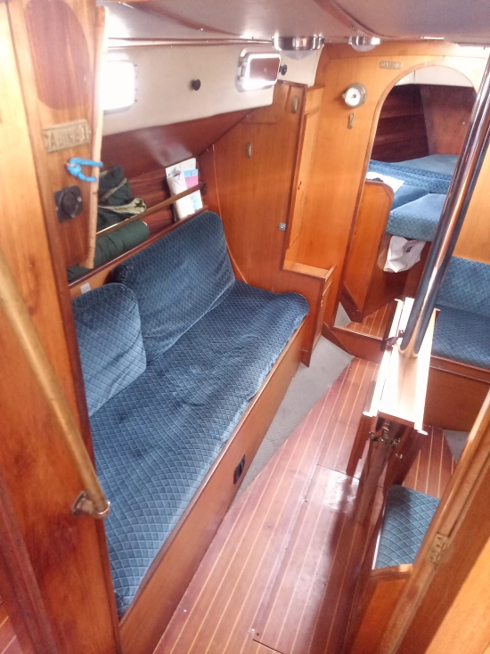 Wauquiez 34 ANTIGUA preowned for sale