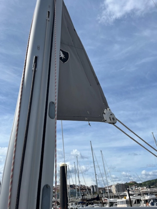 Beneteau Oceanis 40 preowned for sale