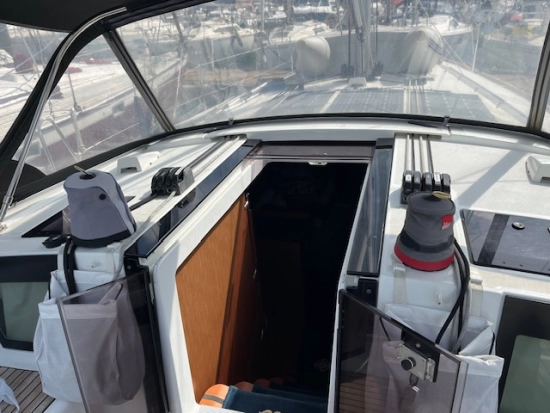 Beneteau Oceanis 40 preowned for sale