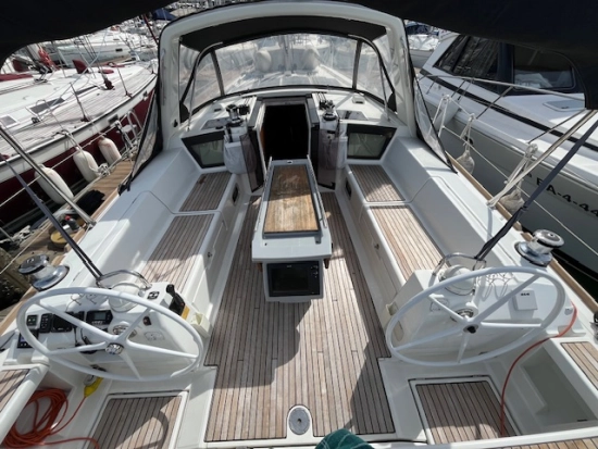 Beneteau Oceanis 40 preowned for sale