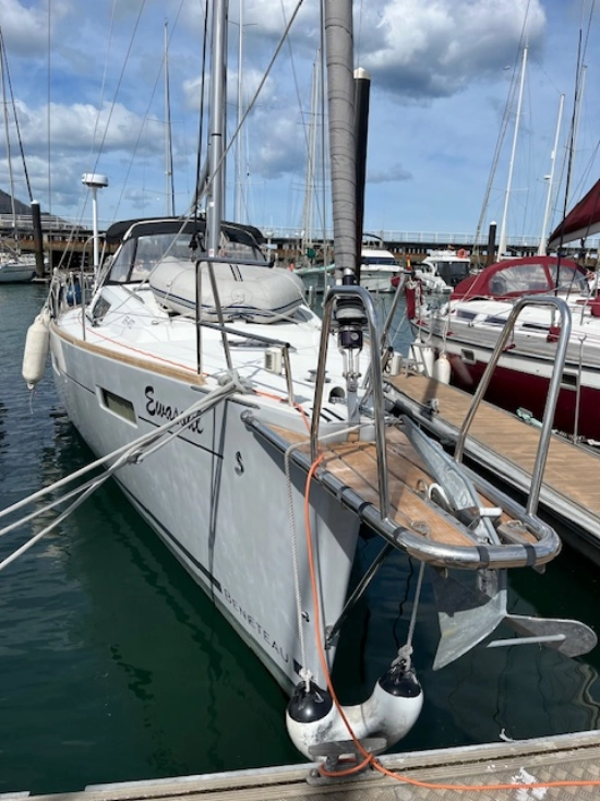 Beneteau Oceanis 40 preowned for sale