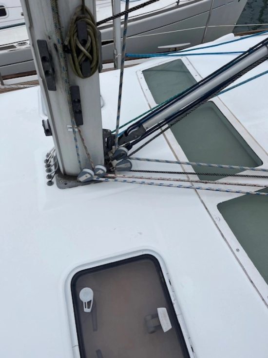 Beneteau Oceanis CLIPPER 423 preowned for sale