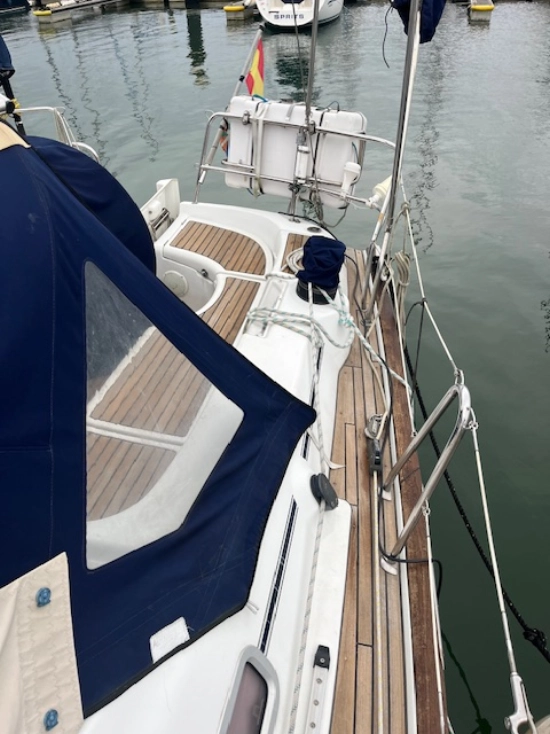 Beneteau Oceanis CLIPPER 423 preowned for sale