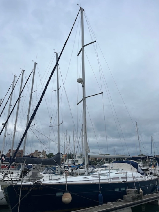 Beneteau Oceanis CLIPPER 423 preowned for sale