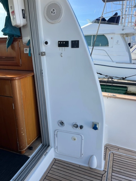 Beneteau Antares 10.80 gebraucht zum verkauf