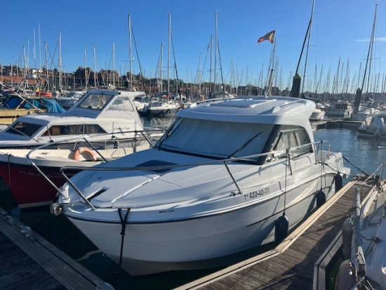 Beneteau Antares 8 preowned for sale