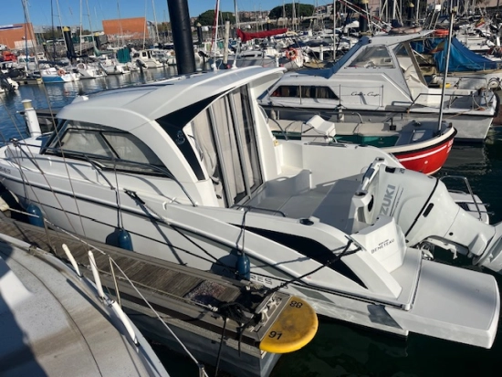 Beneteau Antares 8 preowned for sale