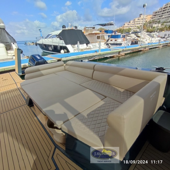 Tesoro Yachts T38 Power Cat preowned for sale