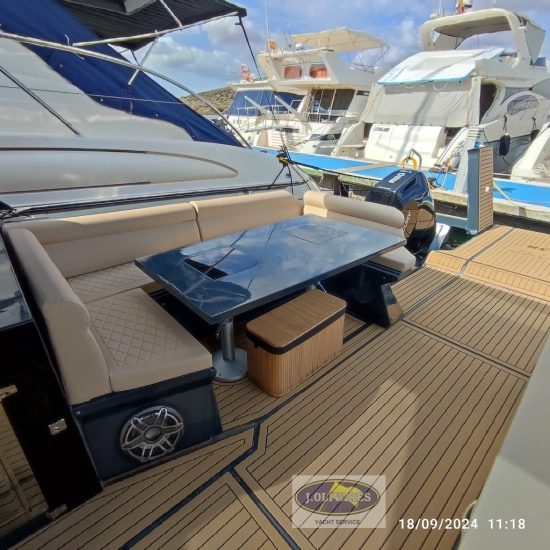 Tesoro Yachts T38 Power Cat preowned for sale