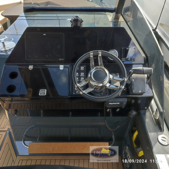 Tesoro Yachts T38 Power Cat preowned for sale