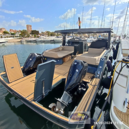 Tesoro Yachts T38 Power Cat preowned for sale