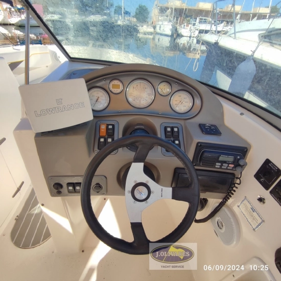 Rinker Captiva 282  BR preowned for sale