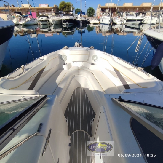 Rinker Captiva 282  BR preowned for sale