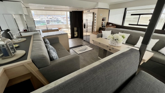 Fountaine Pajot MY44 gebraucht zum verkauf