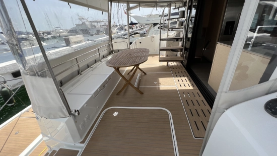 Fountaine Pajot MY44 gebraucht zum verkauf