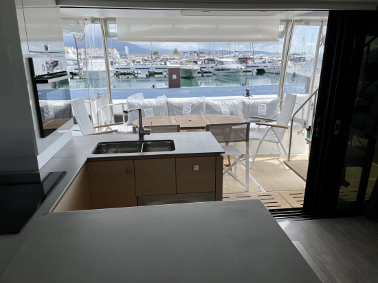 Fountaine Pajot MY44 gebraucht zum verkauf