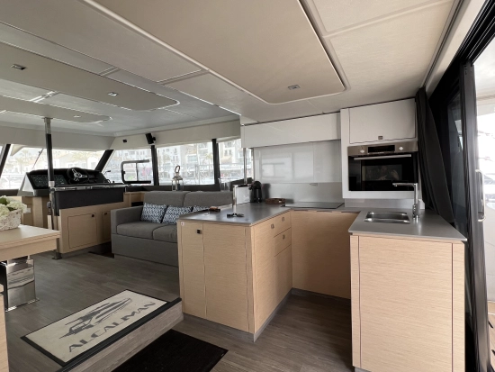 Fountaine Pajot MY44 gebraucht zum verkauf