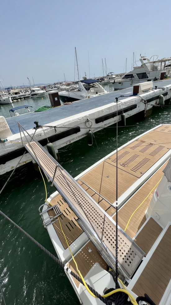 Fountaine Pajot MY44 gebraucht zum verkauf