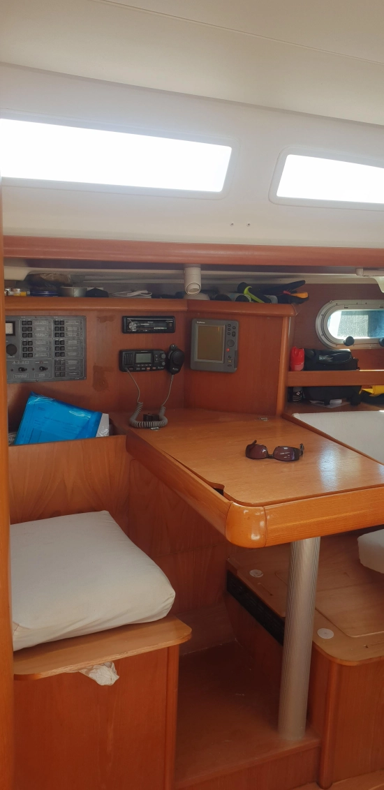 Jeanneau Sun Odyssey 37 preowned for sale