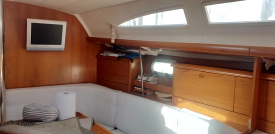 Jeanneau Sun Odyssey 37 preowned for sale