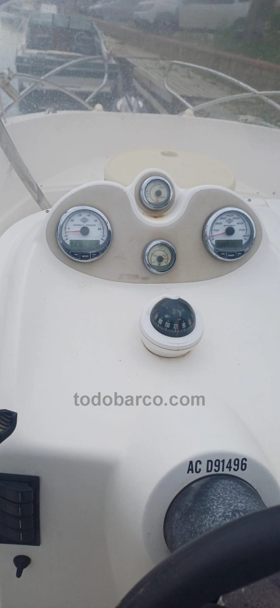 Quicksilver Commander QS 635 preowned for sale