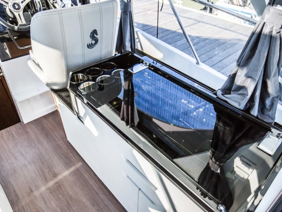 Beneteau Antares 9 neu zum verkauf