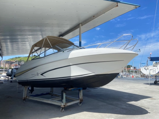 Beneteau Flyer 650 CABRIO gebraucht zum verkauf