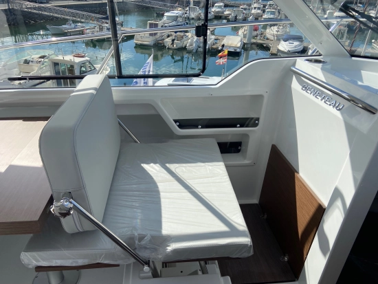 Beneteau Antares 8 V2 neu zum verkauf